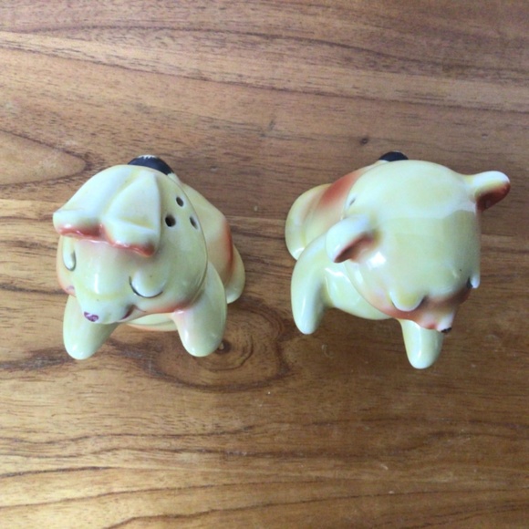 Vintage Animal Friends Ceramic Salt and Pepper Shakers - Picture 5 of 6